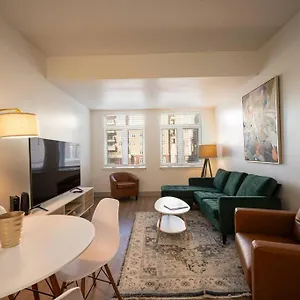 Apartment Uptown Style, Charlotte